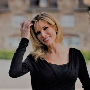 Meet your Posher, Carla